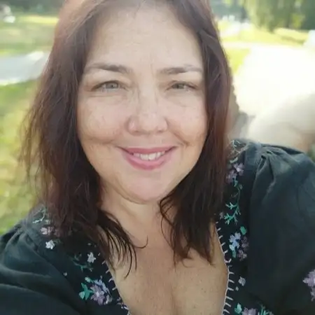 Olga, 55  UK