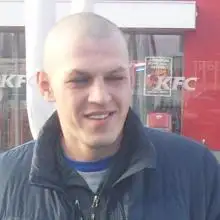 Aleks, 44Canada 