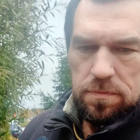 Pavel, 52  USA