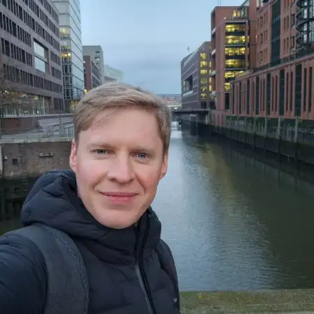 Denis, 38Munich, Germany 