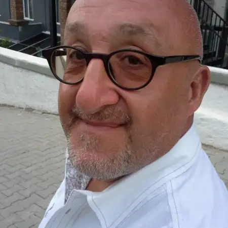 Igor, 62Bielefeld, Germany 