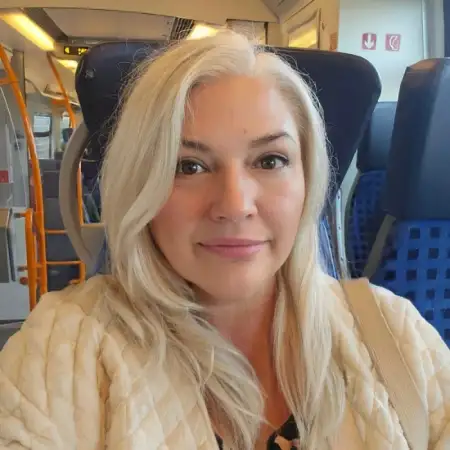Mari, 56Berlin, Germany 