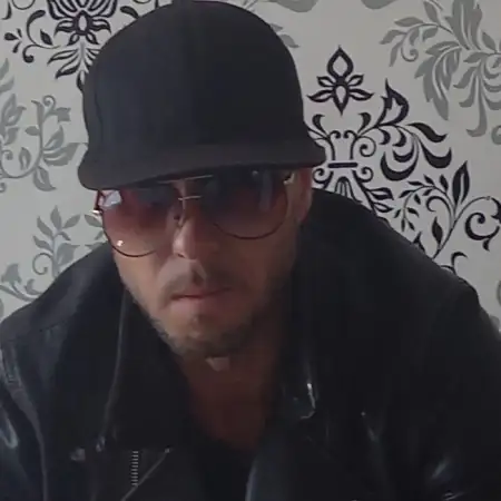 Vlad, 45 Spain