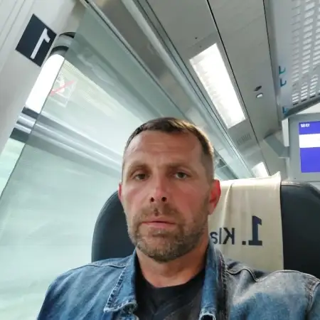 Ivan, 51Dusseldorf, Germany 