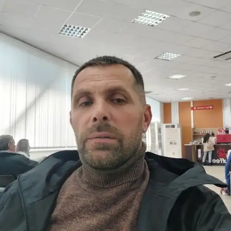 Ivan, 51Dusseldorf, Germany 