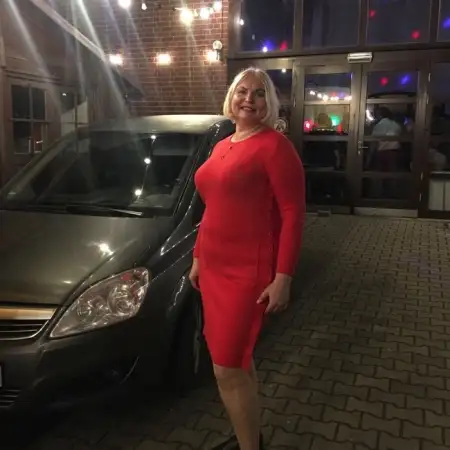 Lana, 60  Bernau, Germany