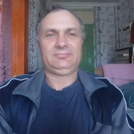 Oleg, 53  Torez, Ukraine