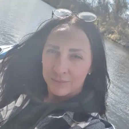 Elena, 46  Russia