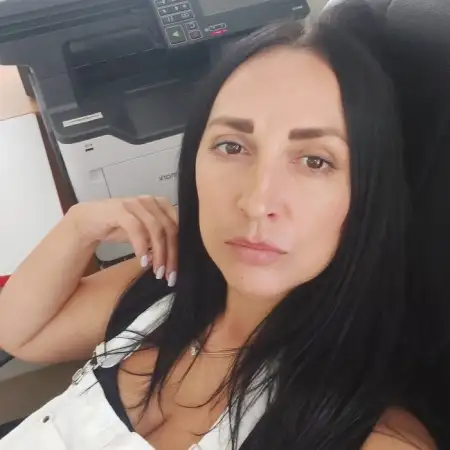 Elena, 46  Russia