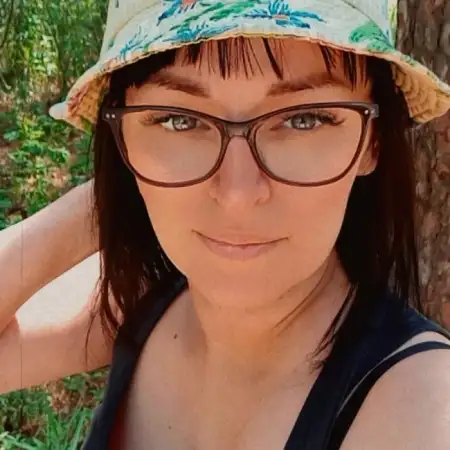 Elena, 41  Russia