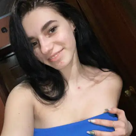 Eva, 22  Ukraine