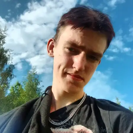 Albert, 18  Russia