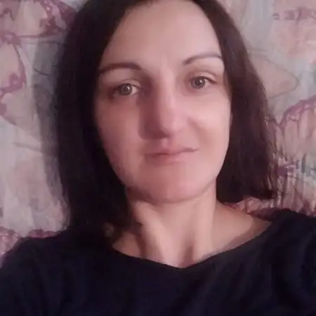 Irina, 38  Germany