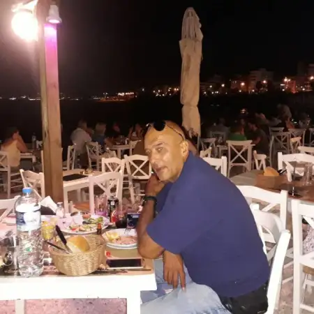 Yanis, 58  Greece