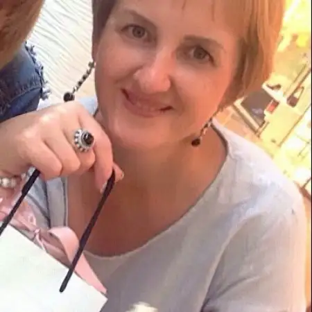 Elena, 59Munich, Germany 