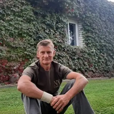 Vadim, 57Berlin, Germany 