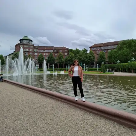 Elena, 46Mannheim, Germany 