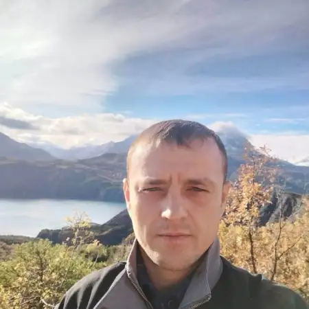 Artur, 42Marburg an der Lahn, Germany 
