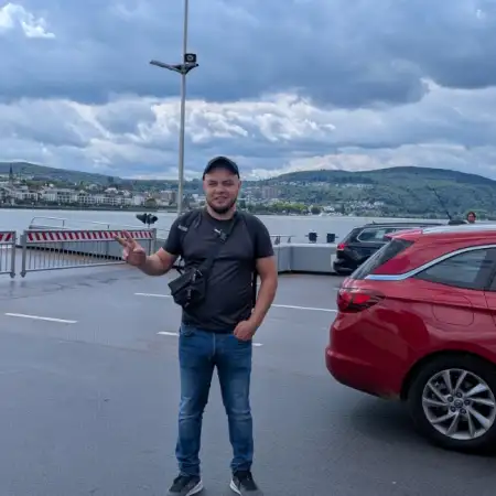 Oleg, 33USA