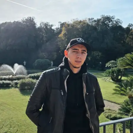 Cristian, 22Pforzheim, Germany 