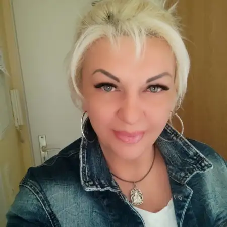 Anna, 49Hanover, Germany 