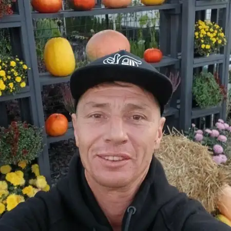 Aleksey, 46