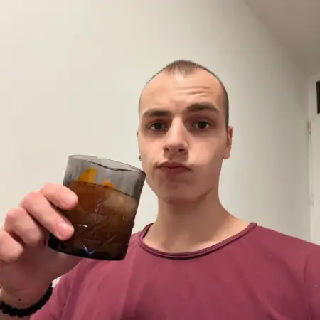 Timofey, 22Berlin, Germany 