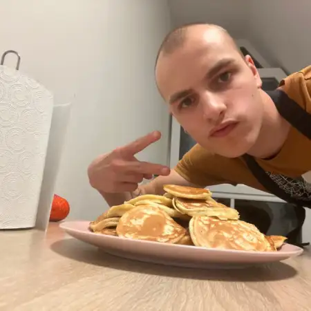 Timofey, 22Berlin, Germany