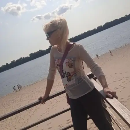 Anna, 41Ukraine 