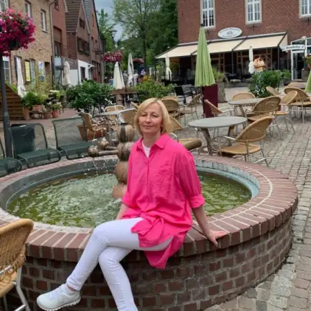 Liudmyla, 54Ukraine 