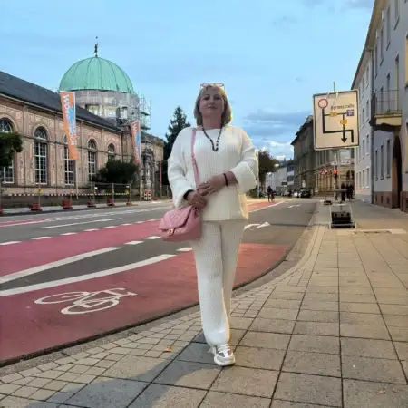 Irina, 54Heidelberg, Germany 