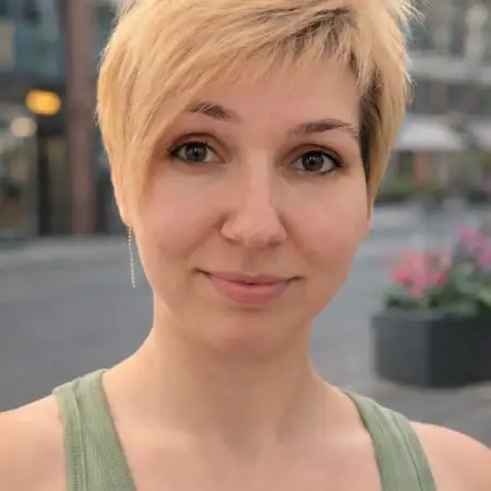Emiliya, 33Berlin, Germany 