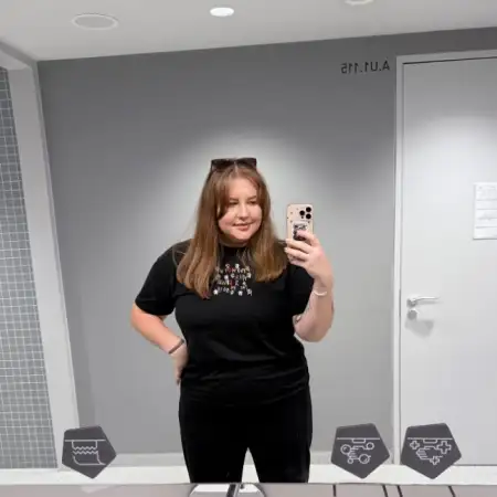 Julia, 32Mannheim, Germany 