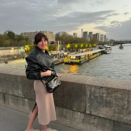Alina, 54Ukraine 