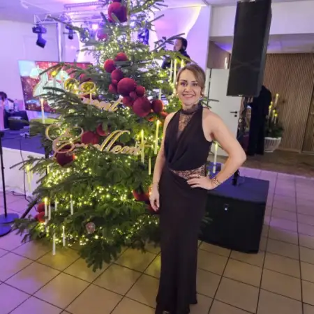 Anna, 38Siegen, Germany 