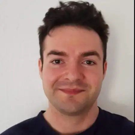 Artur, 36Berlin, Germany 