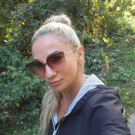 Tina, 44Bielefeld, Germany 