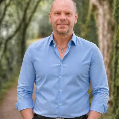 Andrey, 49USA 
