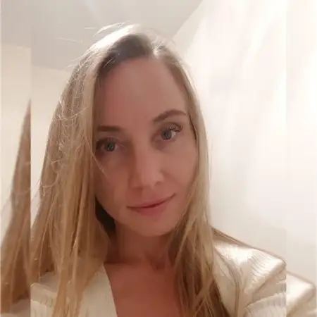 Elena, 38USA 
