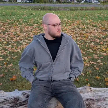 Alexander, 28Schweinfurt, Germany 