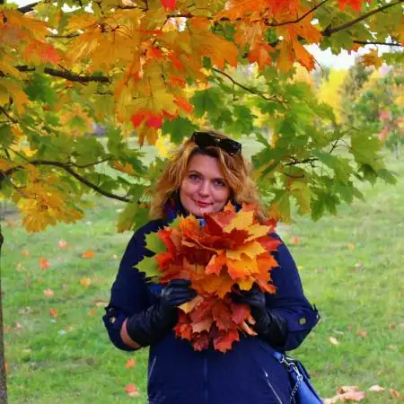 photo of Valentina. Link to photoalboum of Valentina