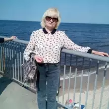 Natalia, 63  UK