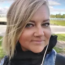 Taya, 36