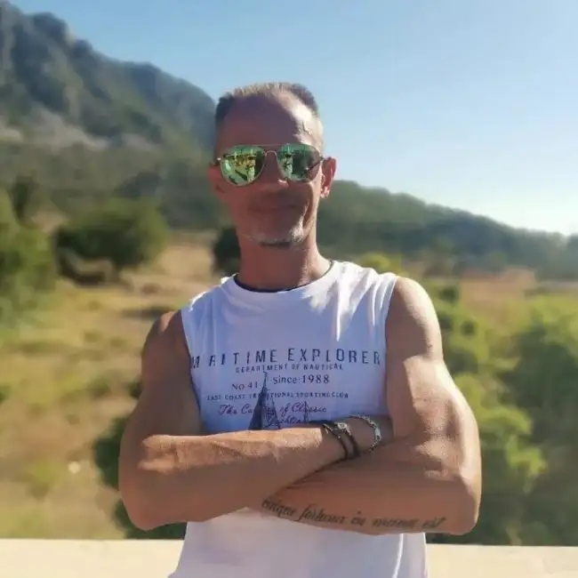 Aleks, 46, France - Russian Dating
