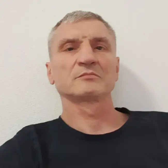 photo of Gennadiy. Link to photoalboum of Gennadiy