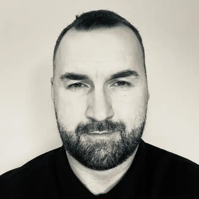 Pavel, 39