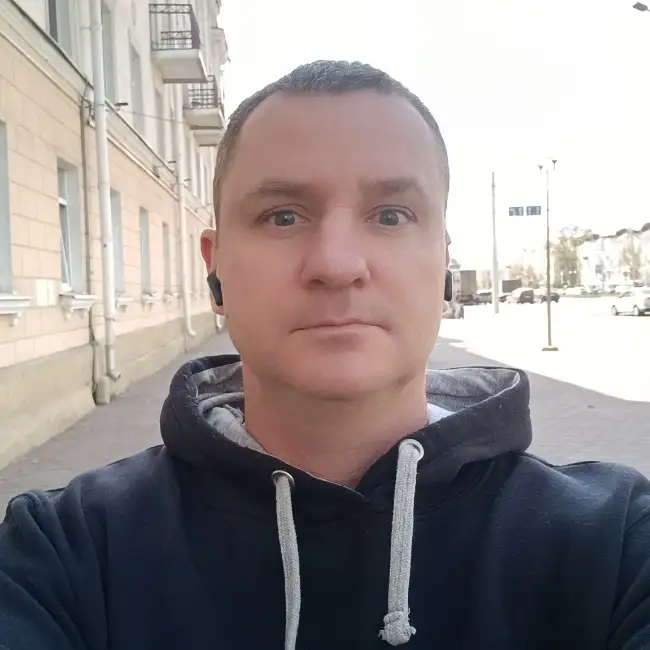 Aleksey, 41