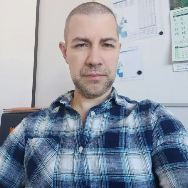 Ross, 39