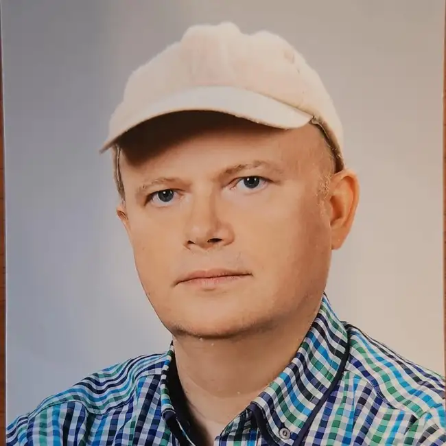 Tadeusz, 54