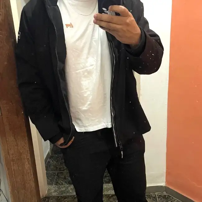 Lucas, 31